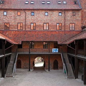 Dziedziniec zamku w Nidzicy.